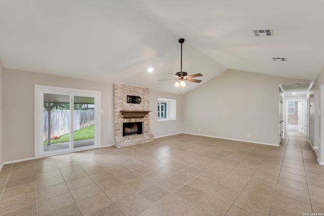 6239 Welles Brook Dr, San Antonio, TX 78240