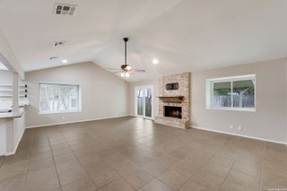 6239 Welles Brook Dr, San Antonio, TX 78240