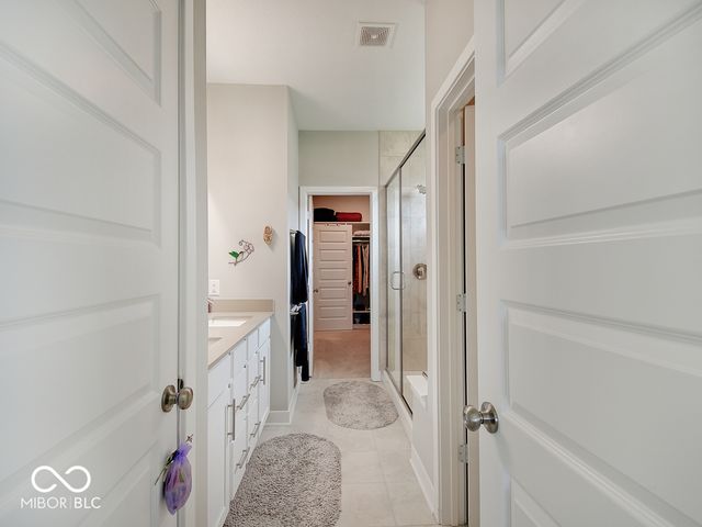 3669 Chalmers Drive, Bargersville, IN 46106