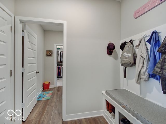 3669 Chalmers Drive, Bargersville, IN 46106