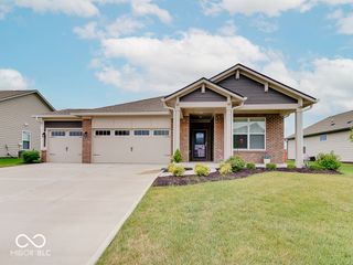 3669 Chalmers Drive, Bargersville, IN 46106