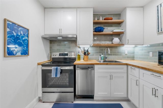 1409 SOUTHARD AVENUE, New Smyrna Beach, FL 32169