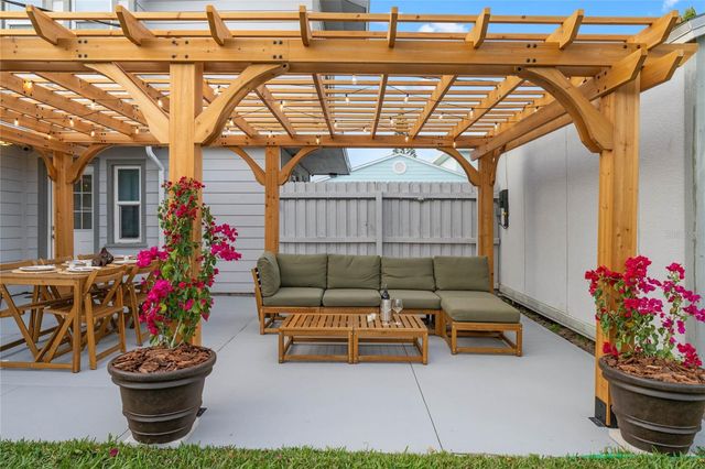 1409 SOUTHARD AVENUE, New Smyrna Beach, FL 32169