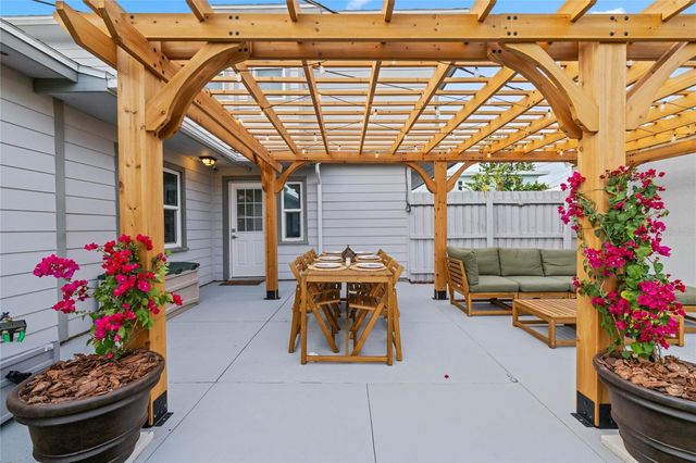 1409 SOUTHARD AVENUE, New Smyrna Beach, FL 32169