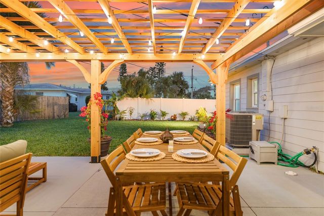 1409 SOUTHARD AVENUE, New Smyrna Beach, FL 32169