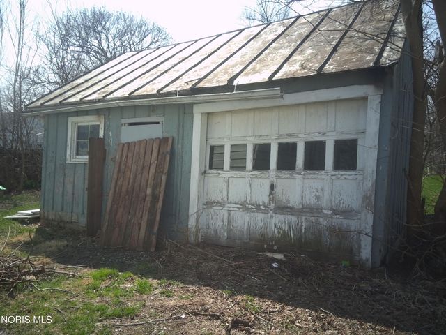 705 Thurston Street, Defiance, OH 43512