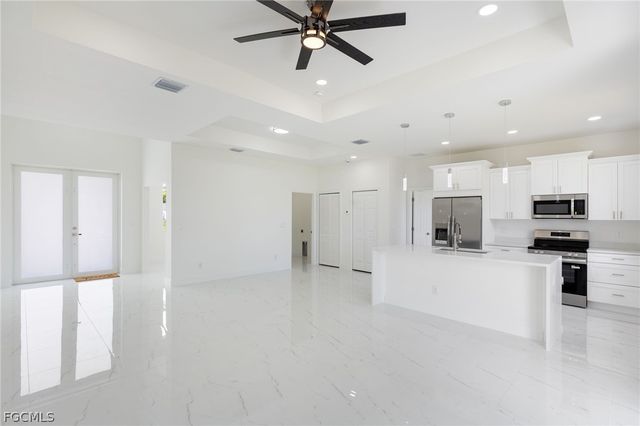 2703 18th ST SW, Lehigh Acres, FL 33976