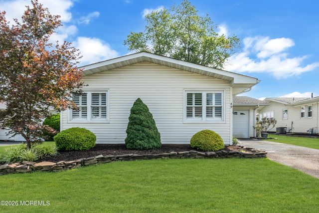 49 Sidney Court, Brick, NJ 08724