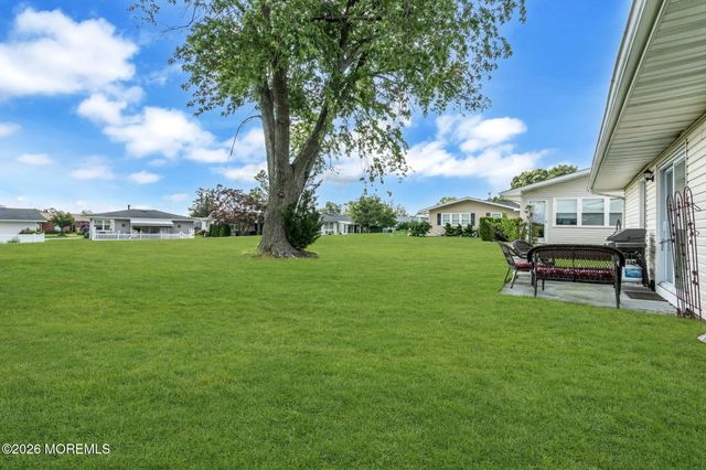49 Sidney Court, Brick, NJ 08724