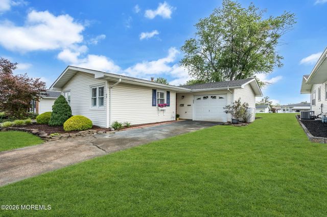 49 Sidney Court, Brick, NJ 08724