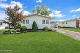 49 Sidney Court, Brick, NJ 08724