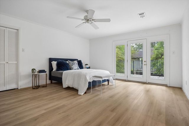 201 Vanderpool Lane 105, Houston, TX 77024