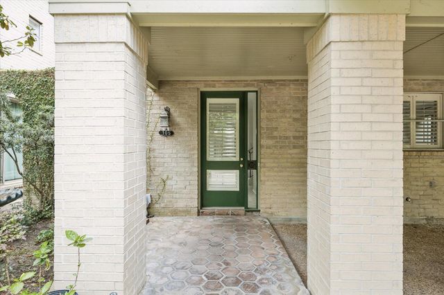 201 Vanderpool Lane 105, Houston, TX 77024