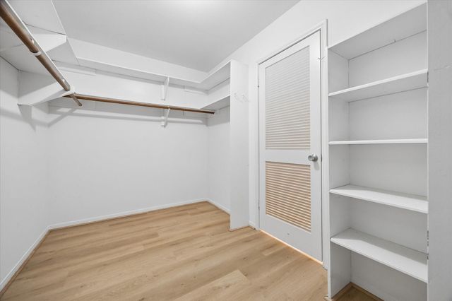 201 Vanderpool Lane 105, Houston, TX 77024