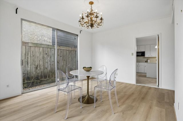 201 Vanderpool Lane 105, Houston, TX 77024