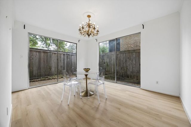 201 Vanderpool Lane 105, Houston, TX 77024