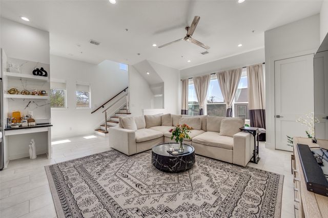 2235 Lovedale Avenue 101, Dallas, TX 75235