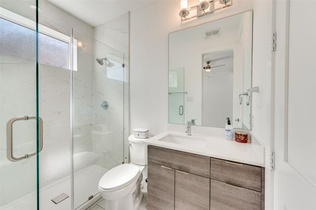 2235 Lovedale Avenue 101, Dallas, TX 75235