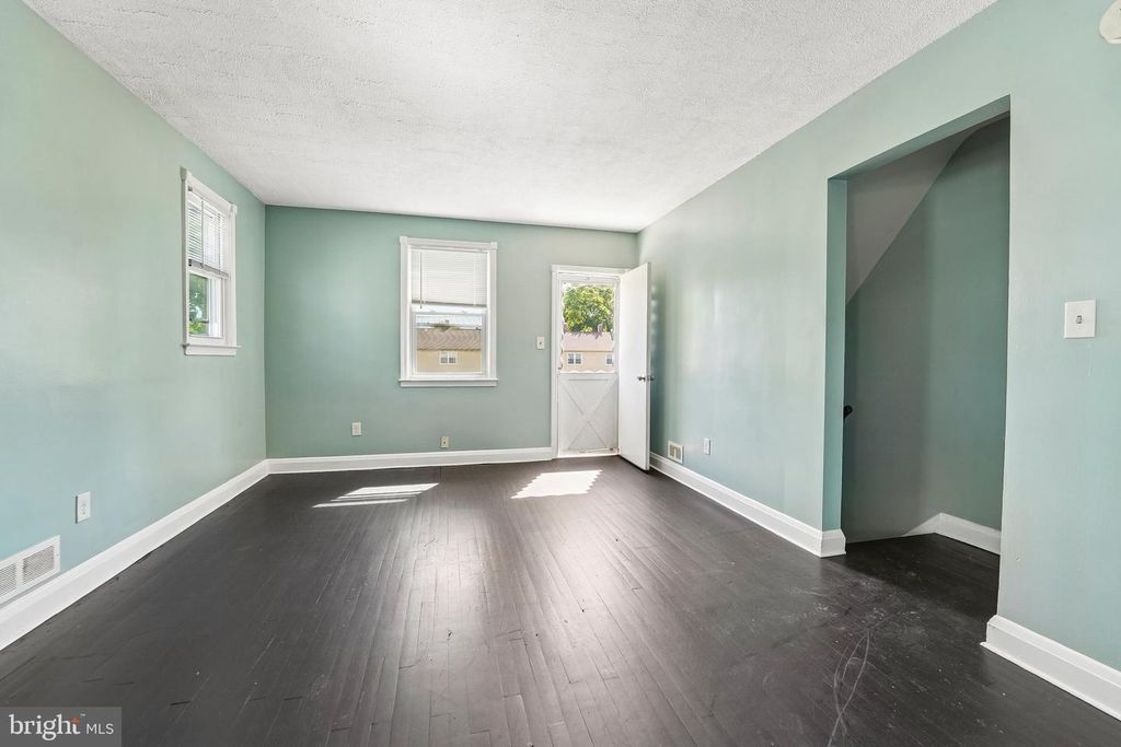 Image 22 of property listing at 4504 GARRISON BLVD, Baltimore, MD 21215