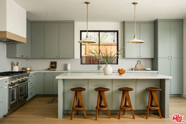 3458 Monterosa Drive, Altadena, CA 91001