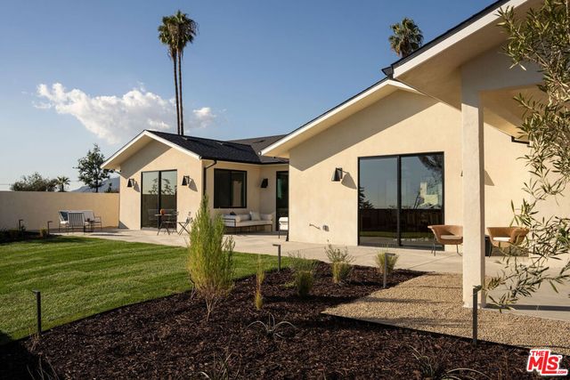 3458 Monterosa Drive, Altadena, CA 91001