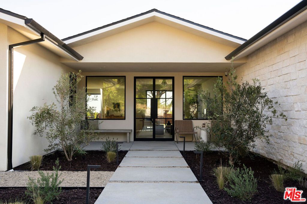 3458 Monterosa Drive, Altadena, CA 91001