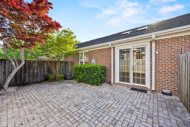 5341 Christian Drive, Wilmington, NC 28403