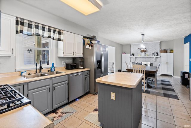 105 Doncaster Drive, Lafayette, IN 47909