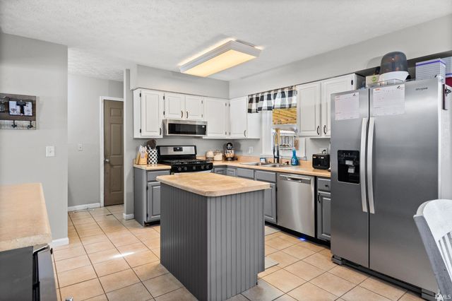 105 Doncaster Drive, Lafayette, IN 47909