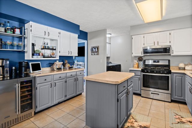 105 Doncaster Drive, Lafayette, IN 47909