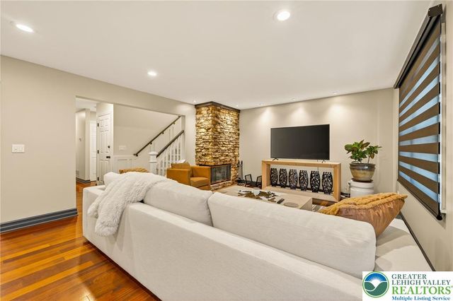 8053 Cross Creek Circle, Upper Macungie Twp, PA 18031