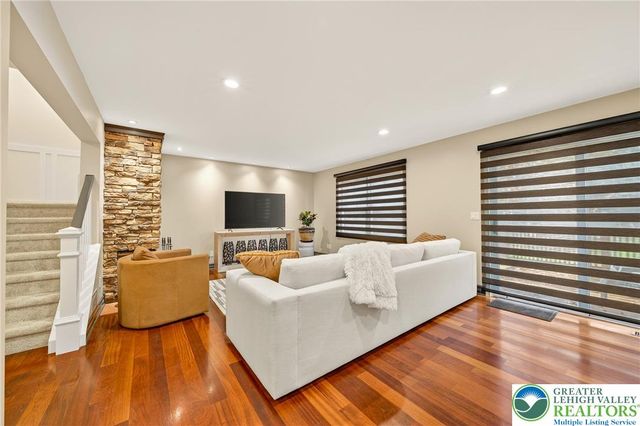 8053 Cross Creek Circle, Upper Macungie Twp, PA 18031