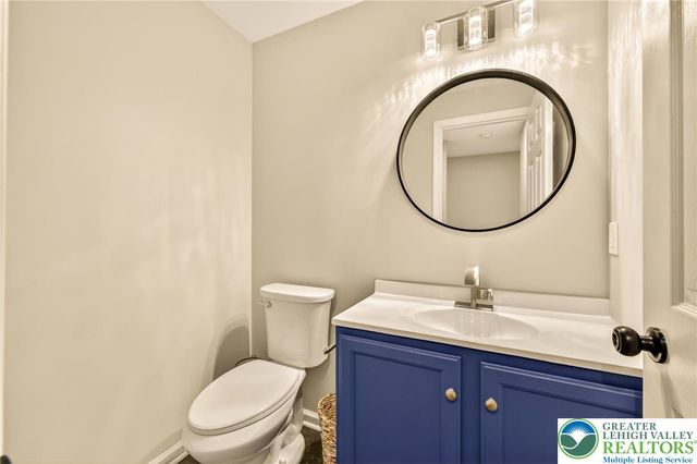 8053 Cross Creek Circle, Upper Macungie Twp, PA 18031