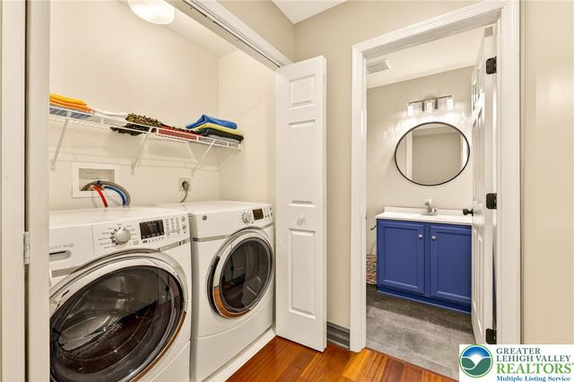 8053 Cross Creek Circle, Upper Macungie Twp, PA 18031