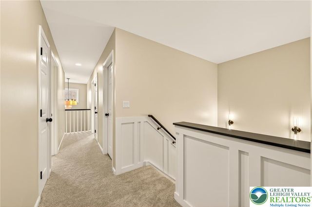 8053 Cross Creek Circle, Upper Macungie Twp, PA 18031