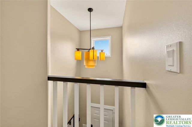 8053 Cross Creek Circle, Upper Macungie Twp, PA 18031