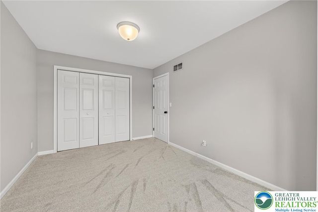 8053 Cross Creek Circle, Upper Macungie Twp, PA 18031