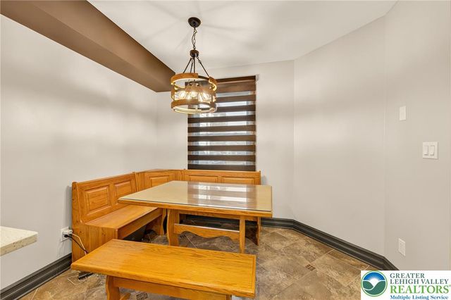 8053 Cross Creek Circle, Upper Macungie Twp, PA 18031