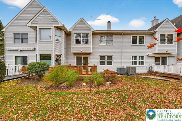 8053 Cross Creek Circle, Upper Macungie Twp, PA 18031