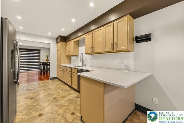 8053 Cross Creek Circle, Upper Macungie Twp, PA 18031