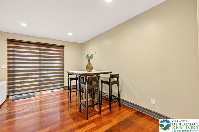 8053 Cross Creek Circle, Upper Macungie Twp, PA 18031