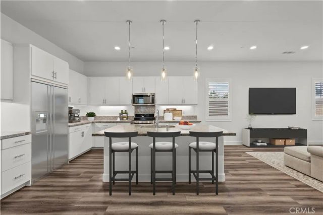 18140 Luna Way, Saugus, CA 91350