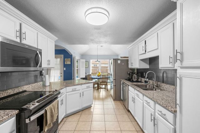 9333 BREAKSTONE CV, Collierville, TN 38017