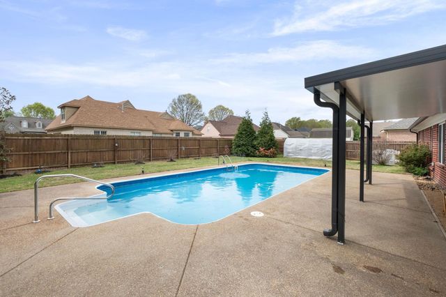 9333 BREAKSTONE CV, Collierville, TN 38017