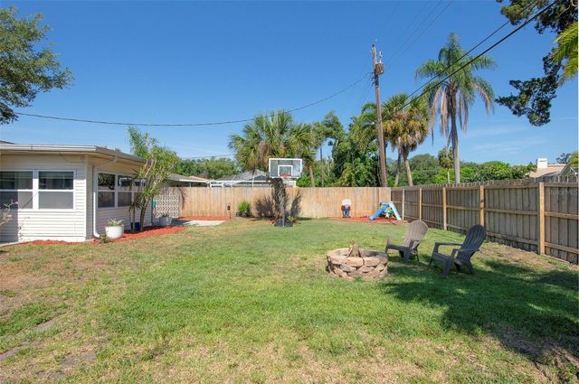 11549 69TH AVENUE, Seminole, FL 33772