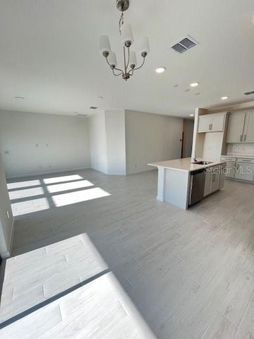 3810 KNOTTY PINE STREET, St Cloud, FL 34772