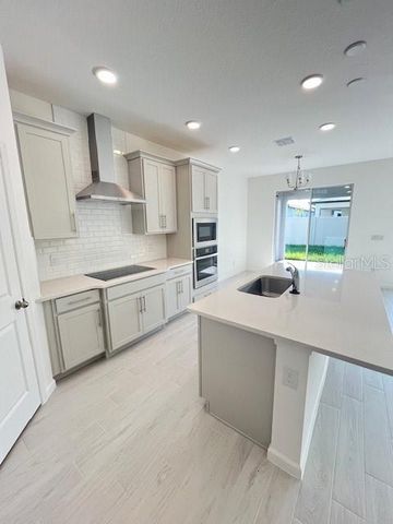 3810 KNOTTY PINE STREET, St Cloud, FL 34772