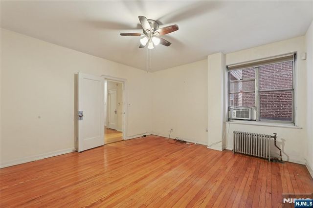 100 Palisade Avenue D12, Englewood, NJ 07631