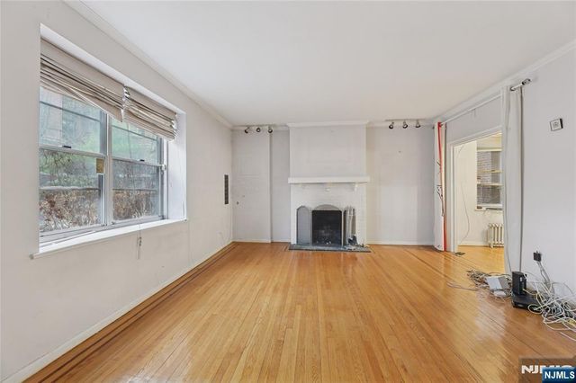 100 Palisade Avenue D12, Englewood, NJ 07631