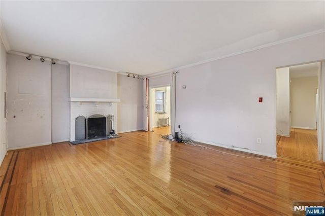 100 Palisade Avenue D12, Englewood, NJ 07631